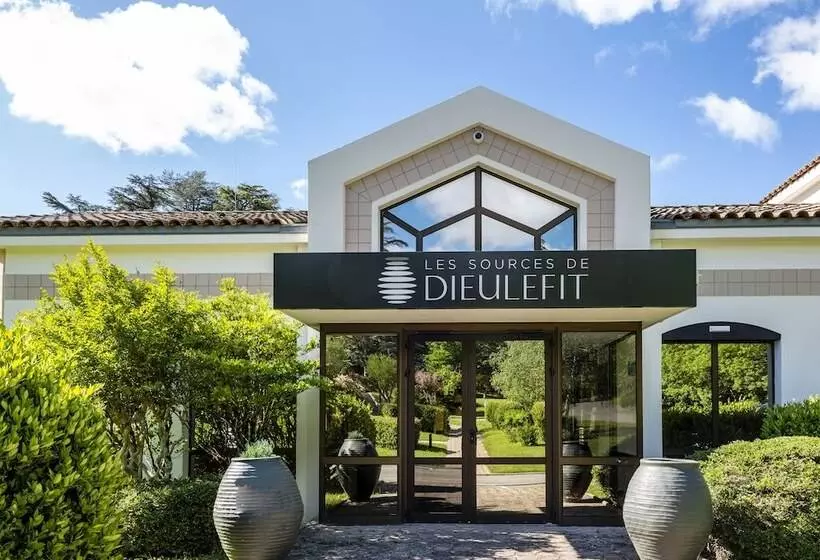 Hotelli Les Sources De Dieulefit