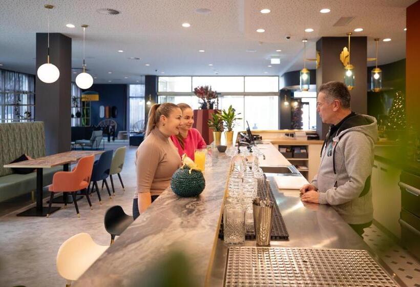 Hotel Holiday Inn The Niu, Flower Konstanz, An Ihg