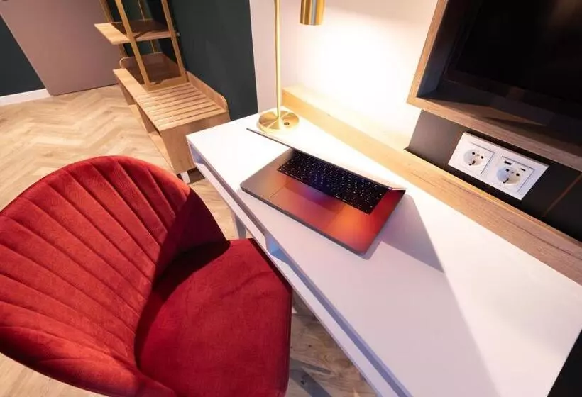 ホテル Holiday Inn   The Niu, Flower Konstanz, An Ihg