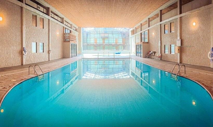 هتل Whitecap Mountains Resort