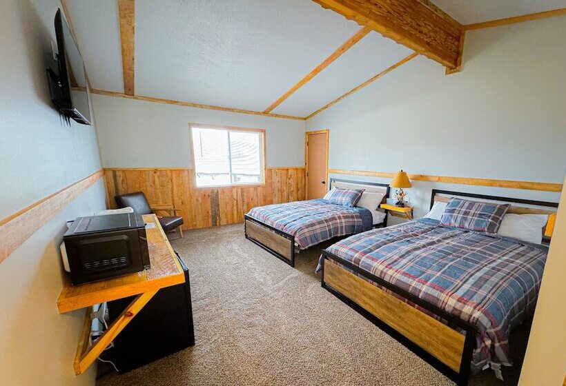 هتل Whitecap Mountains Resort