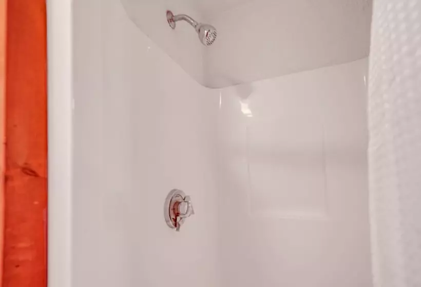 Inviting Alton Bay Home Near Lake Winnipesaukee!