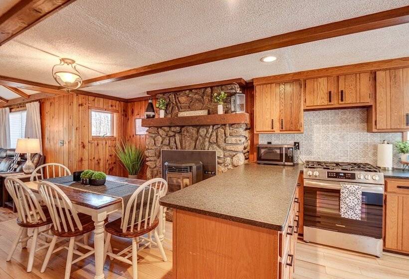 Inviting Alton Bay Home Near Lake Winnipesaukee!