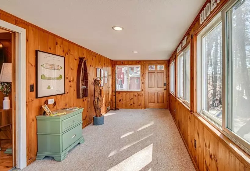 Inviting Alton Bay Home Near Lake Winnipesaukee!