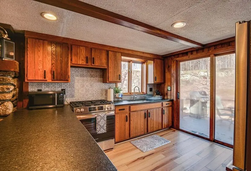 Inviting Alton Bay Home Near Lake Winnipesaukee!