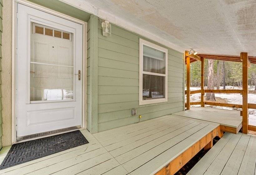 Kalispell Home W/ Patio & Grill On 4 Acres!