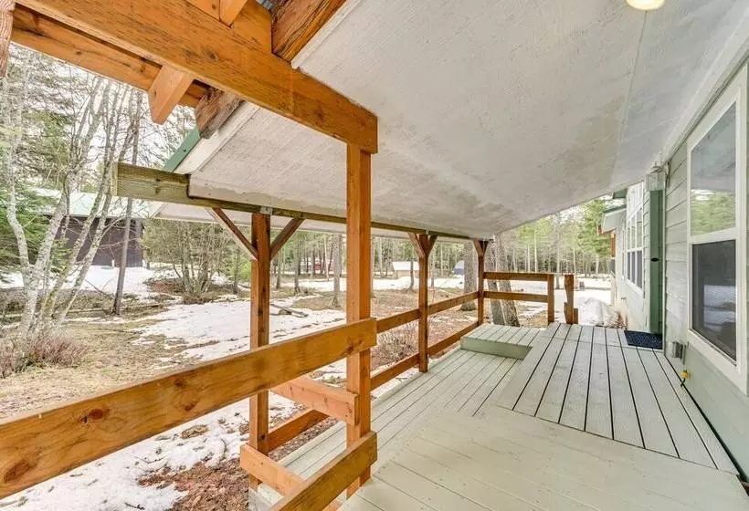 Kalispell Home W/ Patio & Grill On 4 Acres!