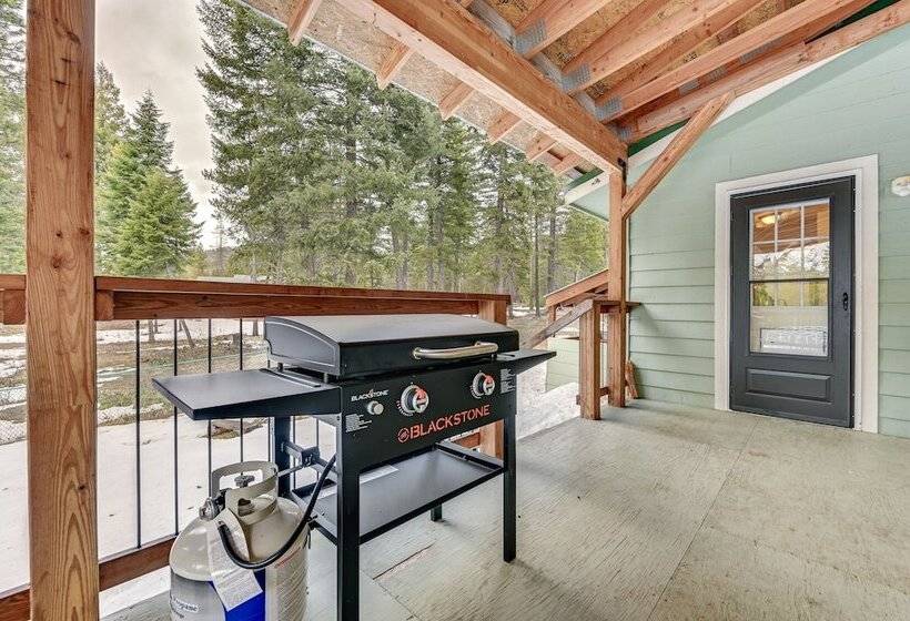 Kalispell Home W/ Patio & Grill On 4 Acres!