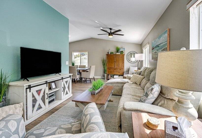 Manasota Key Home W/ Screened Porch: Walk To Beach