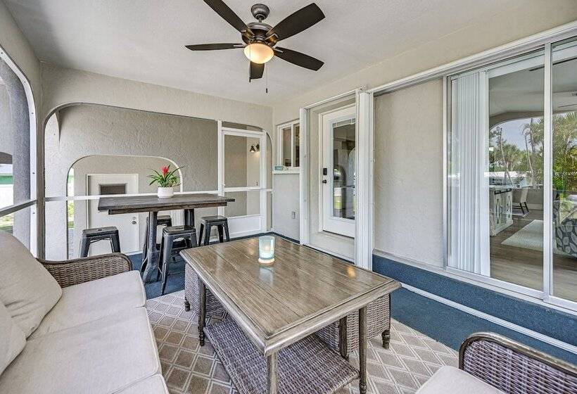 Manasota Key Home W/ Screened Porch: Walk To Beach