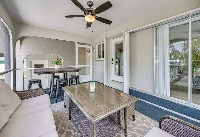 Manasota Key Home W/ Screened Porch: Walk To Beach