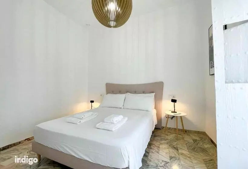 Majatalo Casa Cristóbal Colón Habitaciones Con Vistas A Semana Santa Y Fiestas