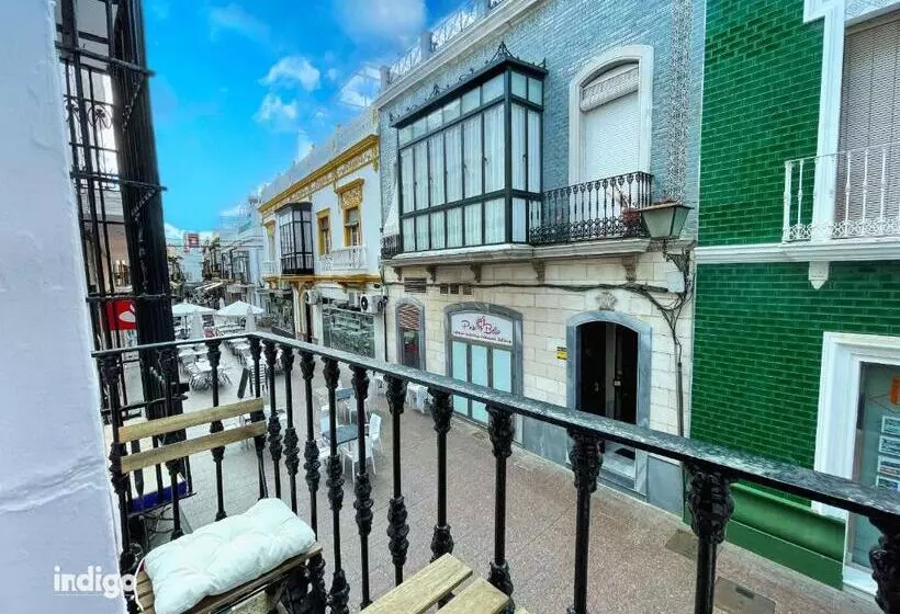 Majatalo Casa Cristóbal Colón Habitaciones Con Vistas A Semana Santa Y Fiestas
