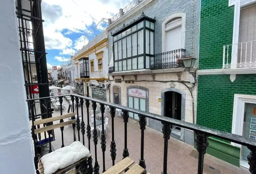 Majatalo Casa Cristóbal Colón Habitaciones Con Vistas A Semana Santa Y Fiestas