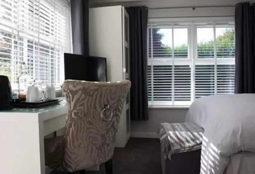 ペンション Cherry Bungalow Guesthouse
