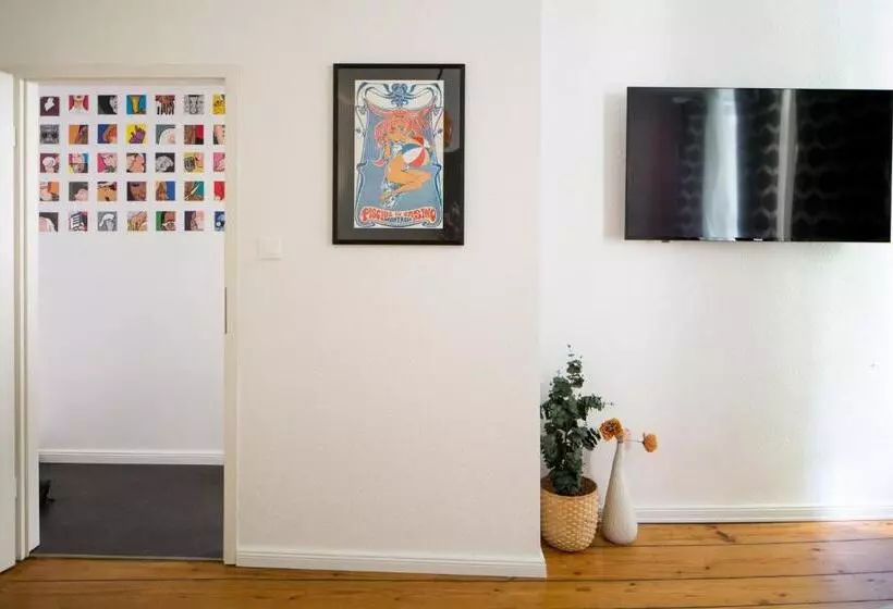 Majatalo Marché 28 Guesthouse