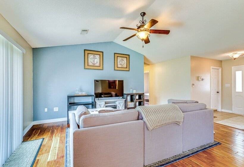 Pet Friendly Home W/ Yard 8 Mi To Perdido Keys!