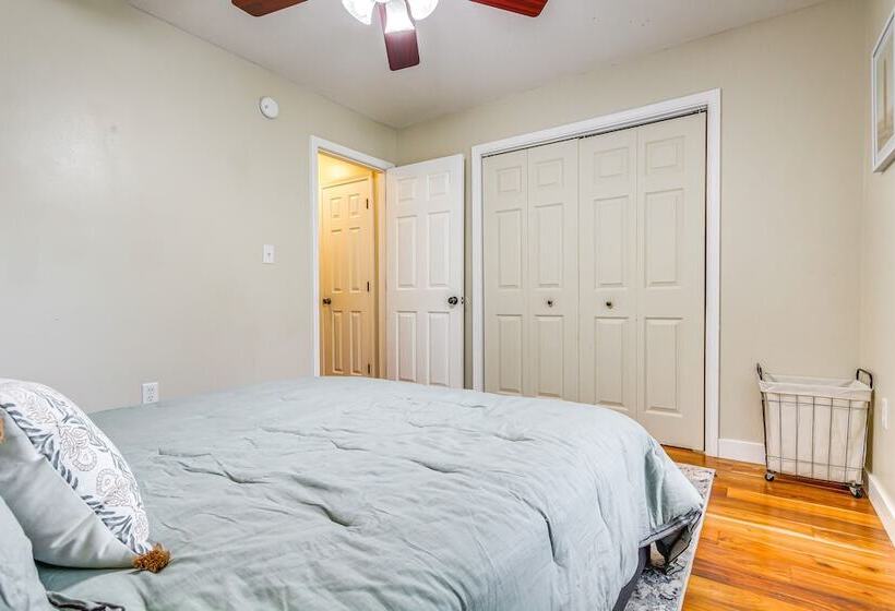 Pet Friendly Home W/ Yard 8 Mi To Perdido Keys!