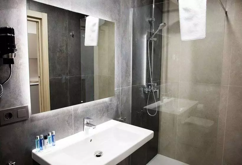 Prisma Suites