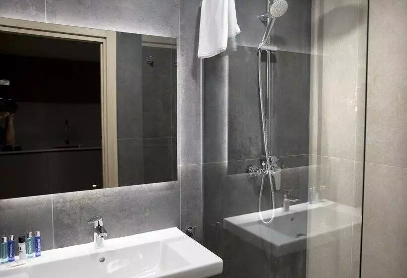 Prisma Suites