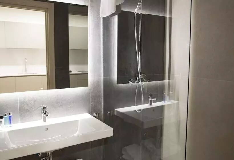Prisma Suites