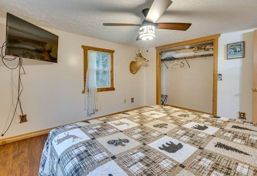 Jackson County Cabin W/ Fire Pits & Atv Trails!