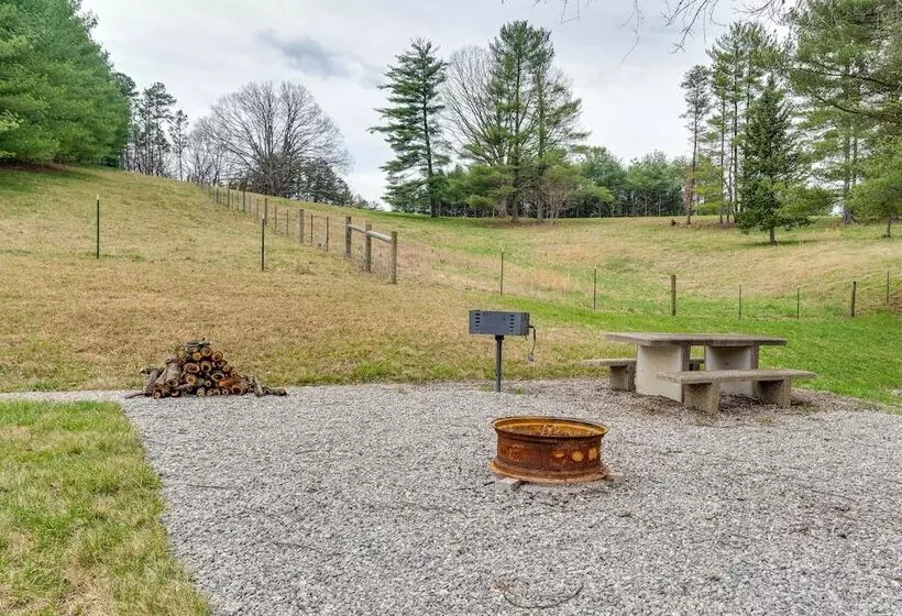 Jackson County Cabin W/ Fire Pits & Atv Trails!