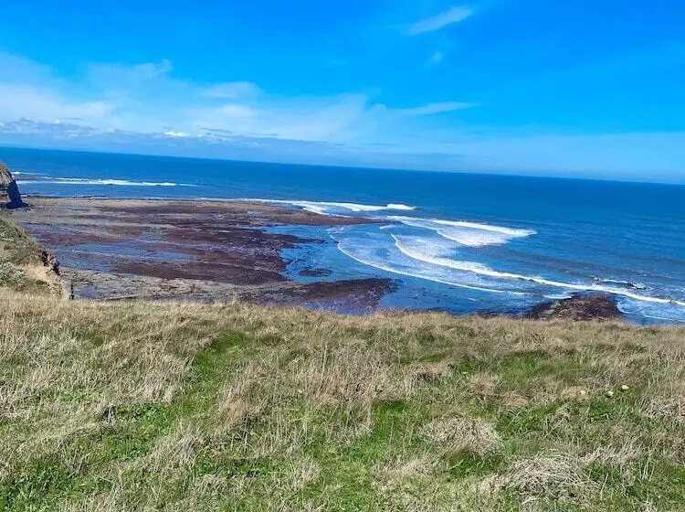 Beautiful 3 Bed Cottage With Stunning Sea Views