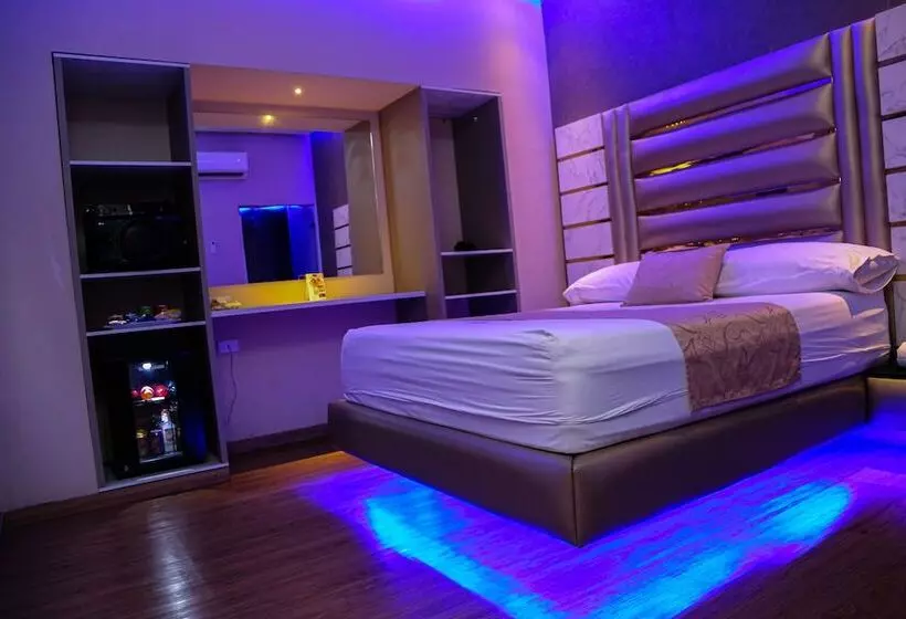 ホテル Byhours Astor