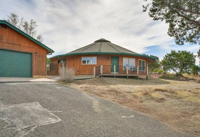 Canyon Rim Retreat W/ Private Yard & Hot Tub!