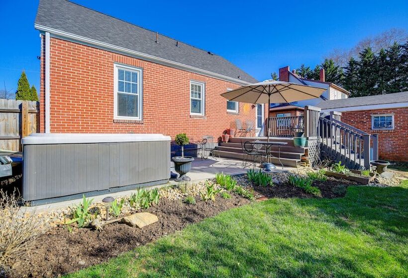 Charming Bristol Home W/ Hot Tub: 1 Mi To Downtown