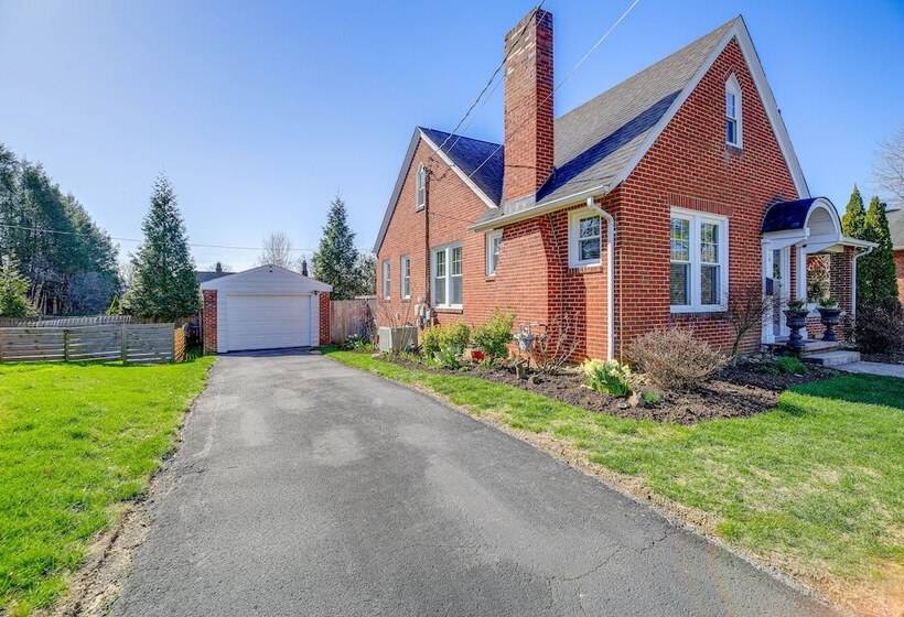 Charming Bristol Home W/ Hot Tub: 1 Mi To Downtown