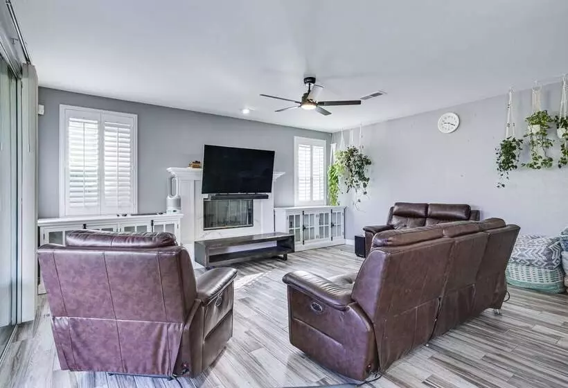 Chula Vista Home W/ Patio   4 Mi To Sesame Place!
