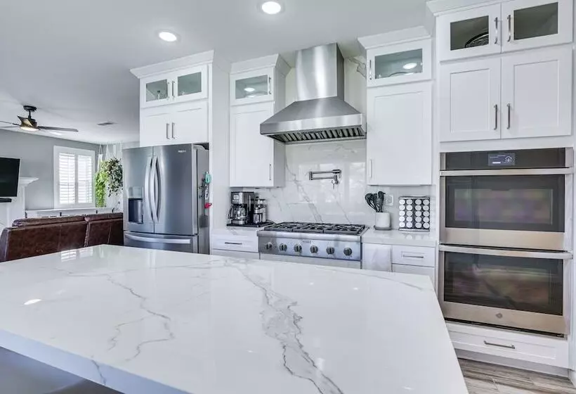 Chula Vista Home W/ Patio   4 Mi To Sesame Place!