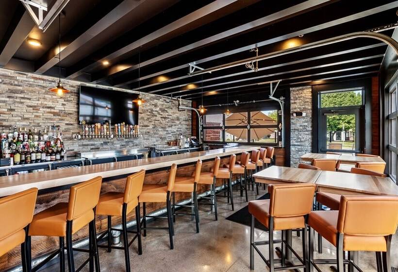 Cobblestone Hotel & Suites   Lynden