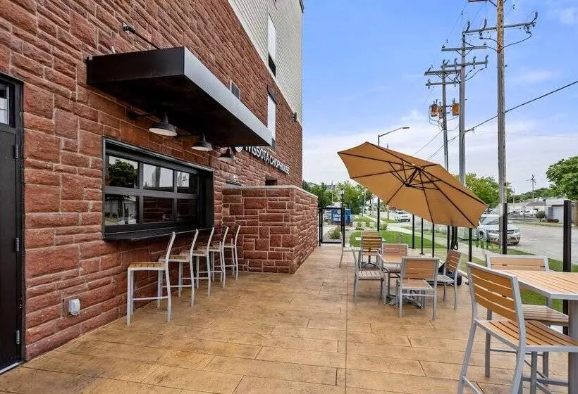 Cobblestone Hotel & Suites   Lynden