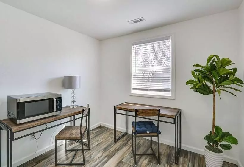 Cozy Jefferson City Retreat W/ Porch, Near Golfing