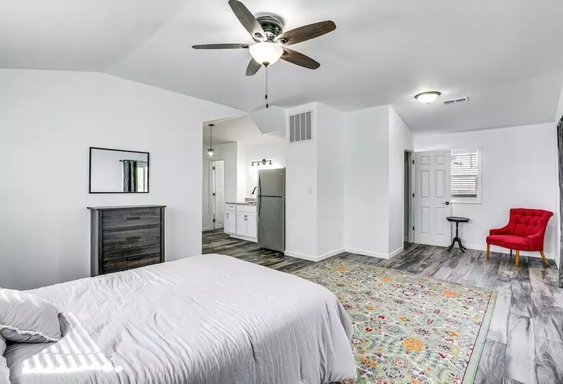 Cozy Jefferson City Retreat W/ Porch, Near Golfing
