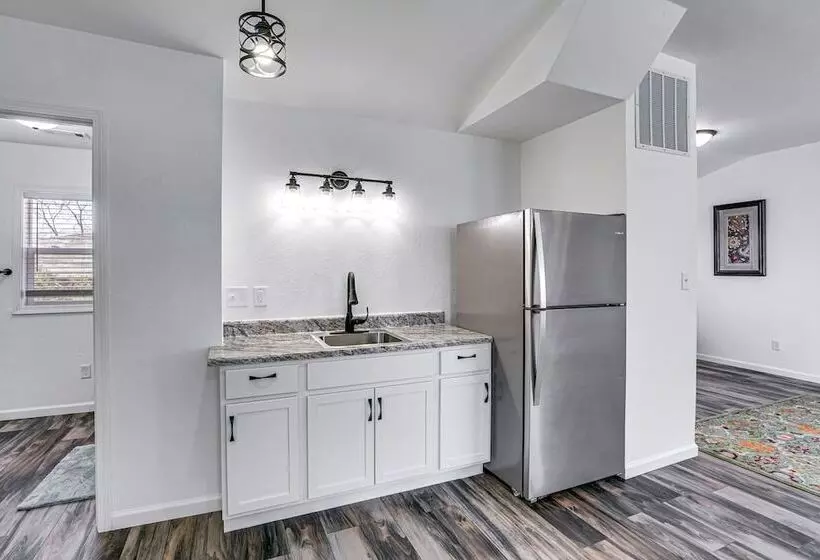 Cozy Jefferson City Retreat W/ Porch, Near Golfing