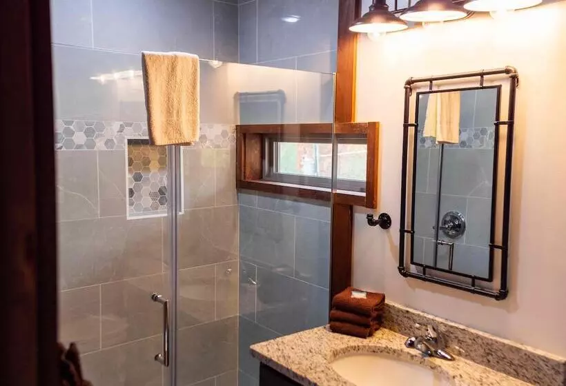 Escape To Elegance By Ghosal Luxury Lodging