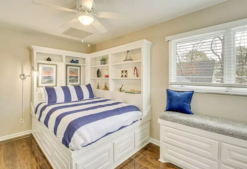 Hot Springs Lakefront Home W/ Dock & Water Views!