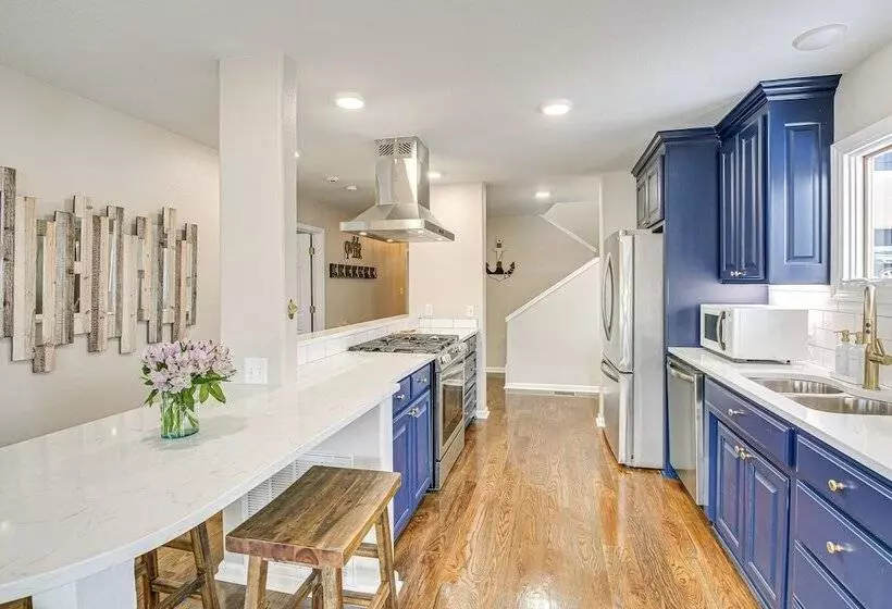 Hot Springs Lakefront Home W/ Dock & Water Views!