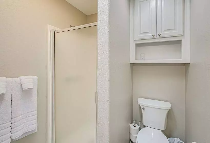 Hot Springs Lakefront Home W/ Dock & Water Views!