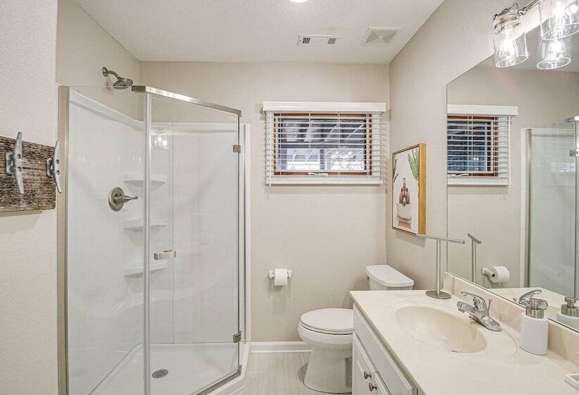 Hot Springs Lakefront Home W/ Dock & Water Views!