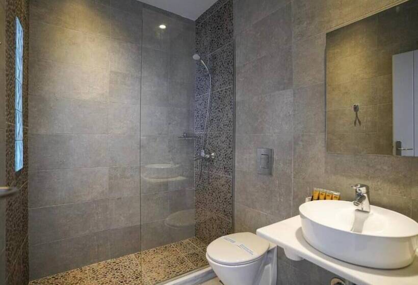 בית מלון כפרי Casa Nostra Rooms & Studios