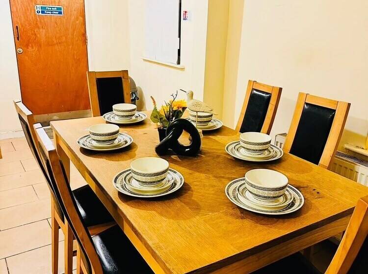 Hotel Elm Vale Lodge