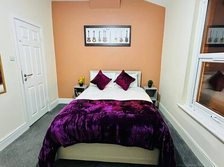 Hotel Elm Vale Lodge