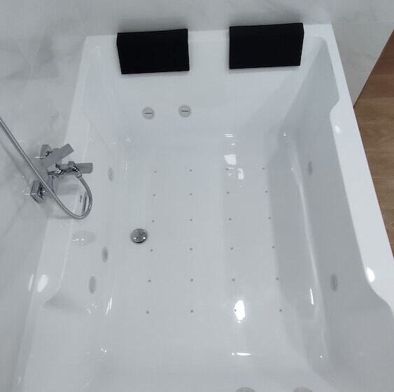 هتل Mira San Basilio