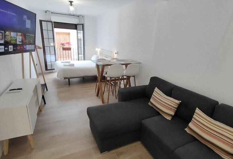 هتل Mira San Basilio