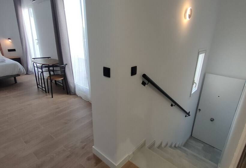 هتل Mira San Basilio